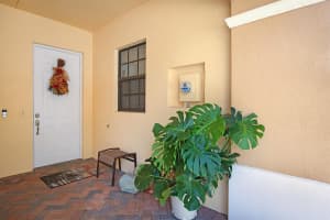 6651 SE Woodmill Pond Lane, Stuart, FL 34997 Sold 10/11/23