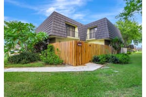 4586 Cherry Road, West Palm Beach, FL 33417 Sold 09/29/23