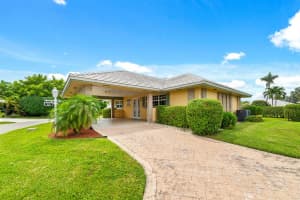 343 Yorktowne Circle, Atlantis, FL 33462 Sold 10/10/23