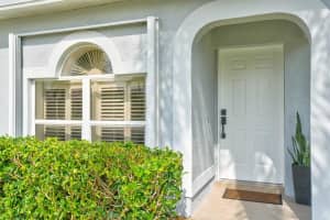 6021 SE Grand Cay Court, Stuart, FL 34997 Sold 11/27/23