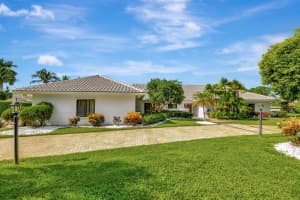 210 Glenwood Drive, Delray Beach, FL 33445 Sold 04/15/24