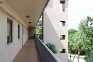 7770 Tahiti Lane 407, Lake Worth, FL 33467 Sold 01/30/25
