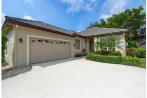 13567 Weyburne Drive, Delray Beach, FL 33446 Sold 11/13/23