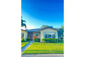 1782 Lakefront Boulevard B, Fort Pierce, FL 34982 Sold 11/03/23