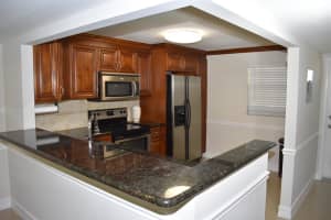 1600 Dover Road 107b, Delray Beach, FL 33445 Sold 10/12/23