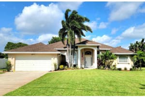 6811 Bayshore Dr Drive, Lake Worth, FL 33462 Sold 11/20/23