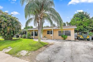 3220 Bermuda Road, Palm Beach Gardens, FL 33410 Sold 10/31/23