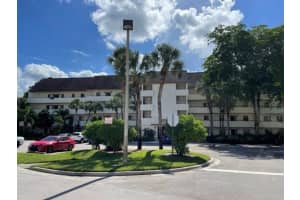 12524 Shoreline Drive 303, Wellington, FL 33414 Sold 10/31/23