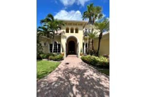 119 N River Drive W, Jupiter, FL 33458 Sold 12/04/23