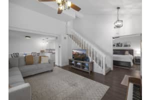 312 Maplecrest Circle, Jupiter, FL 33458 Sold 10/19/23