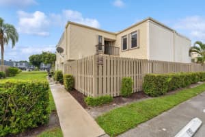 1590 Shaker Circle, Wellington, FL 33414 Sold 12/19/23