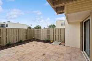 1590 Shaker Circle, Wellington, FL 33414 Sold 12/19/23