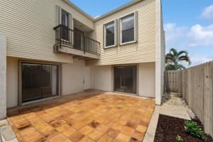 1590 Shaker Circle, Wellington, FL 33414 Sold 12/19/23