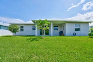 6207 SE Amethyst Terrace, Hobe Sound, FL 33455 Sold 10/27/23