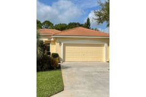 1329 SW Greens Pointe Way, Palm City, FL 34990 Sold 10/09/23
