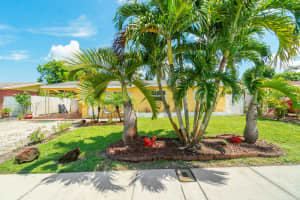 4631 SW 12th Court, Fort Lauderdale, FL 33317 Sold 11/29/23