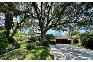 155 8th Court, Vero Beach, FL 32962 Sold 11/17/23