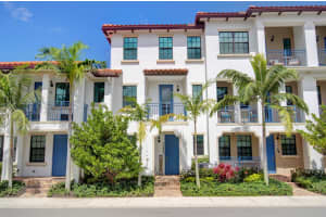 11647 SW 13th Court, Pembroke Pines, FL 33025 Sold 10/06/23