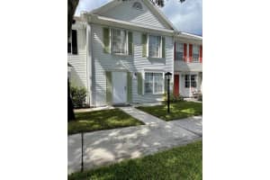 215 Old English Drive, Jupiter, FL 33458 Sold 10/27/23