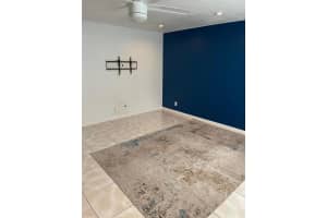 215 Old English Drive, Jupiter, FL 33458 Sold 10/27/23