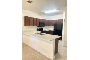 290 NW 109th Avenue 105, Miami, FL 33172 Sold 10/11/23