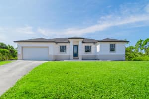 15101 Brainbridge Circle, Port Charlotte, FL 33981 - MLS#R10917386