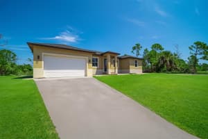15261 Brainbridge Circle, Port Charlotte, FL 33981 - MLS#R10917394