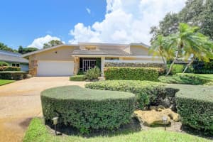 624 W Lakewoode Circle, Delray Beach, FL 33445 Sold 02/23/24