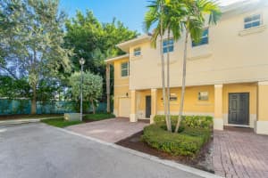 1940 Via Sofia, Boynton Beach, FL 33426 Sold 10/12/23