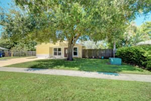 10215 Mikado Lane, Royal Palm Beach, FL 33411 Sold 11/17/23