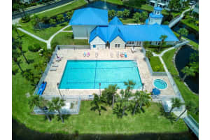 1907 Aynsley Way 32-1, Vero Beach, FL 32966 Sold 10/26/23