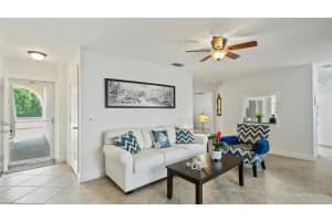 1907 Aynsley Way 32-1, Vero Beach, FL 32966 Sold 10/26/23