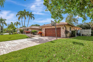 8562 NW 3 Street, Coral Springs, FL 33071 Sold 10/27/23