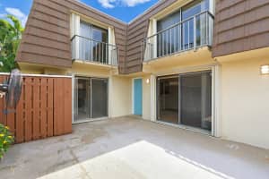 3960 August Drive, Lake Worth, FL 33461 Sold 10/31/23