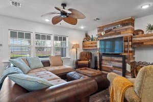 701 Palm Street, West Palm Beach, FL 33401 Sold 11/16/23