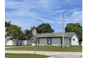1258 Denlow Lane, Royal Palm Beach, FL 33411 Sold 10/10/23