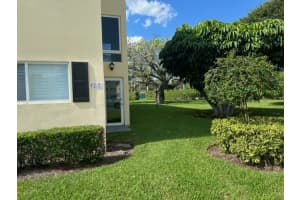 12 Colonial Club Drive 105, Boynton Beach, FL 33435 Sold 10/04/24