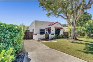 234 NE 10th Street, Delray Beach, FL 33444 Sold 10/12/23