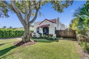 234 NE 10th Street, Delray Beach, FL 33444 Sold 10/12/23