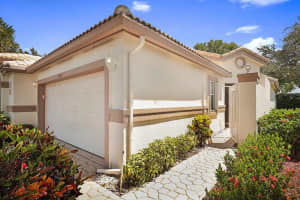 5616 Swaying Palm Lane, Boynton Beach, FL 33437 Sold 11/07/23
