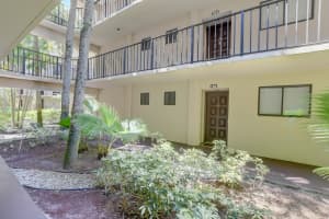 5220 Las Verdes Circle 104, Delray Beach, FL 33484 Sold 10/12/23
