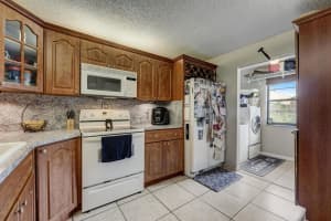 37 Seville Circle #1-50, Davie, FL 33324 Sold 10/12/23