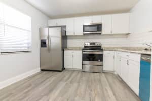 1507 Lakeview Drive E, Royal Palm Beach, FL 33411 Sold 10/19/23