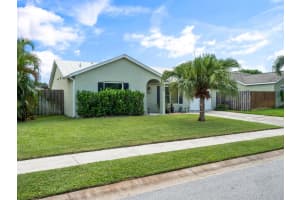 126 Banyan Circle, Jupiter, FL 33458 Sold 10/12/23