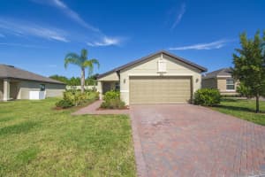 856 Bent Creek Drive, Fort Pierce, FL 34947 Sold 12/05/23