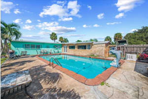 756 Oak Street, Fort Pierce, FL 34952 Sold 11/09/23