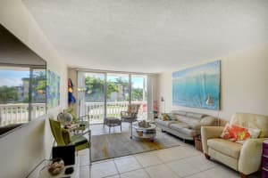 3570 S Ocean Boulevard 211, South Palm Beach, FL 33480 Sold 02/29/24