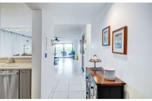 2571 NE Ocean Boulevard 104, Stuart, FL 34996 Sold 03/01/24