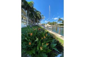 109 Paradise Harbour Boulevard 312, North Palm Beach, FL 33408 Sold 03/28/24
