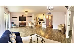 721 Lori Drive 206, Palm Springs, FL 33461 Sold 10/27/23